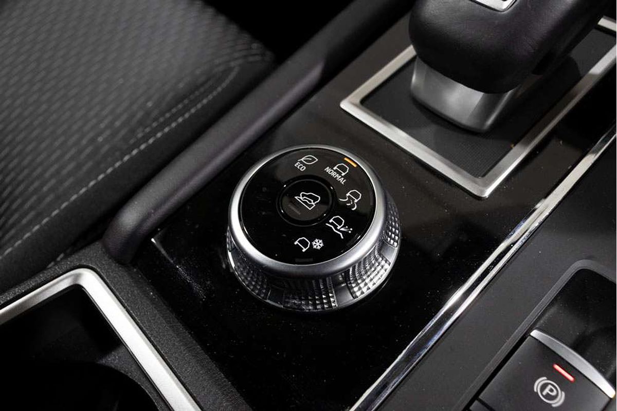 2024 Mitsubishi Outlander LS ZM