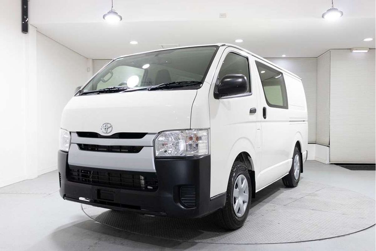 2015 Toyota Hiace TRH201R LWB