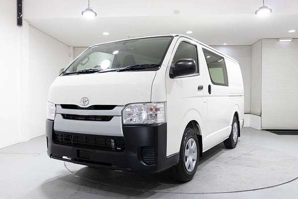 2015 Toyota Hiace TRH201R LWB