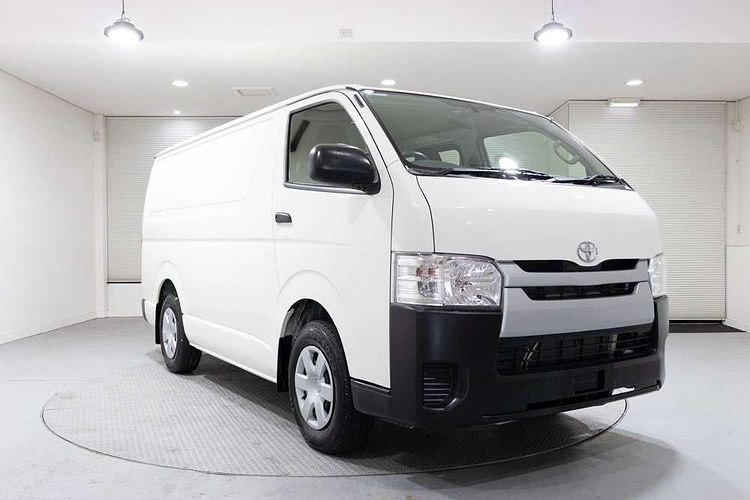 2015 Toyota Hiace TRH201R LWB