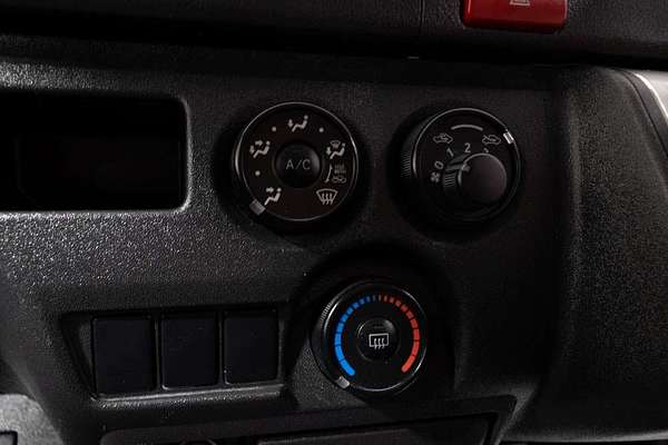 2015 Toyota Hiace TRH201R LWB