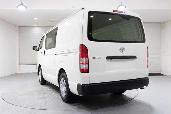 2015 Toyota Hiace TRH201R LWB