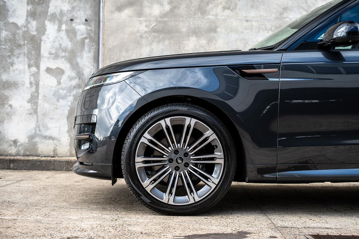 2024 Land Rover Range Rover Sport D300 Dynamic SE L461
