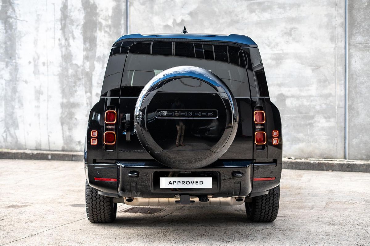 2024 Land Rover Defender 130 P400 X-Dynamic SE L663