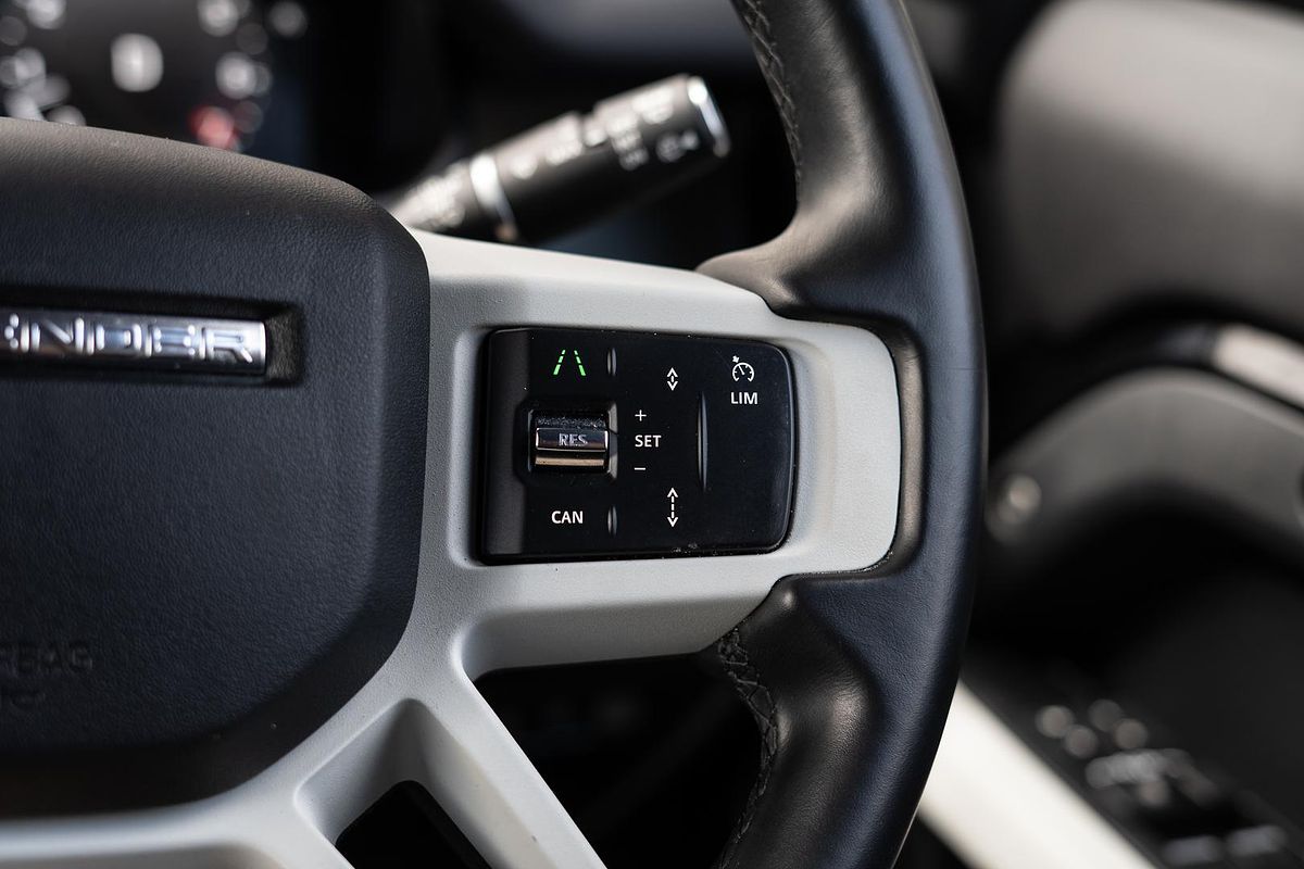 2024 Land Rover Defender 130 P400 X-Dynamic SE L663