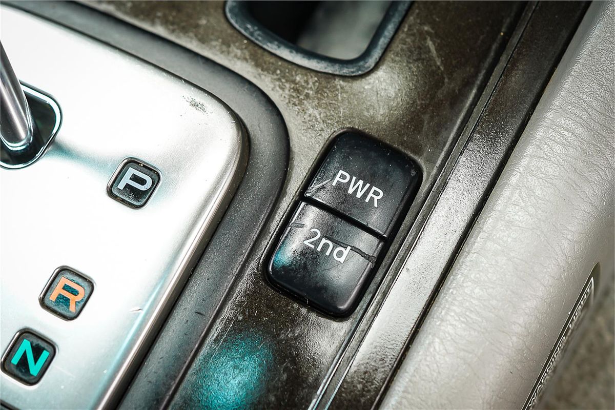 2003 Toyota Landcruiser GXL HDJ100R