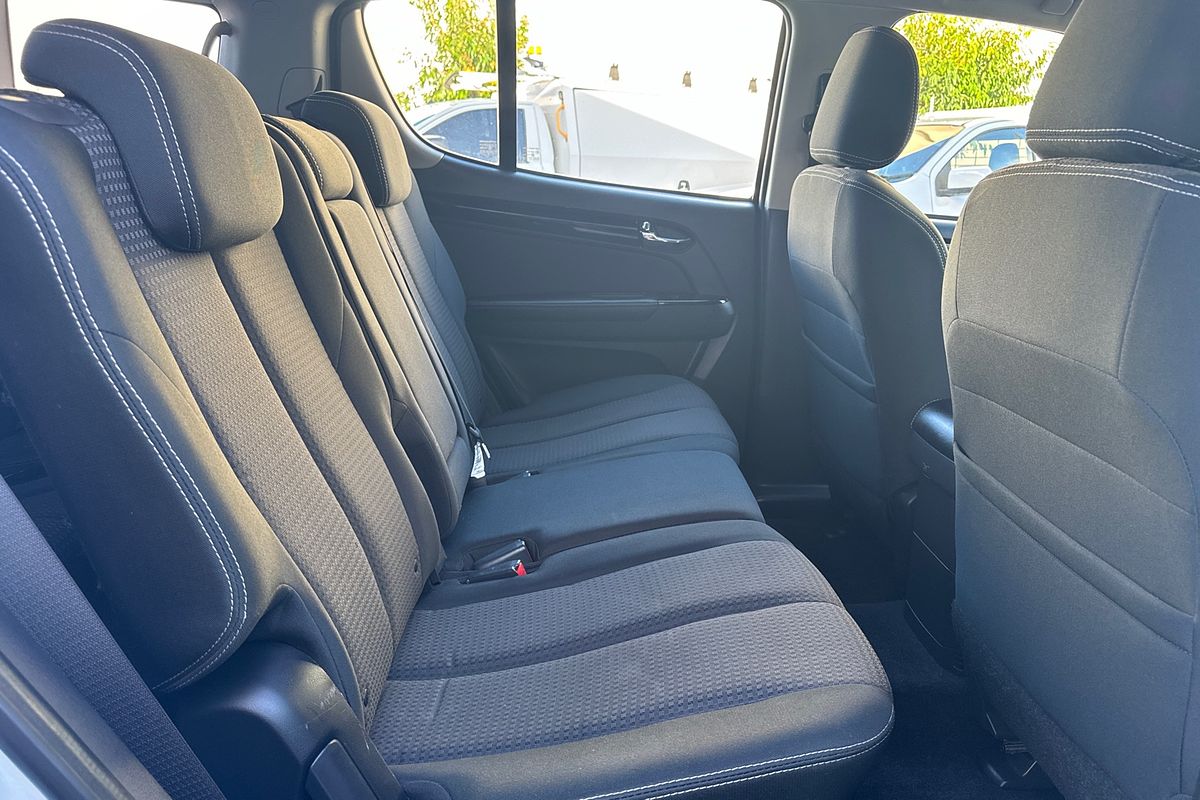 2021 Isuzu MU-X LS-M