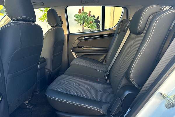 2021 Isuzu MU-X LS-M