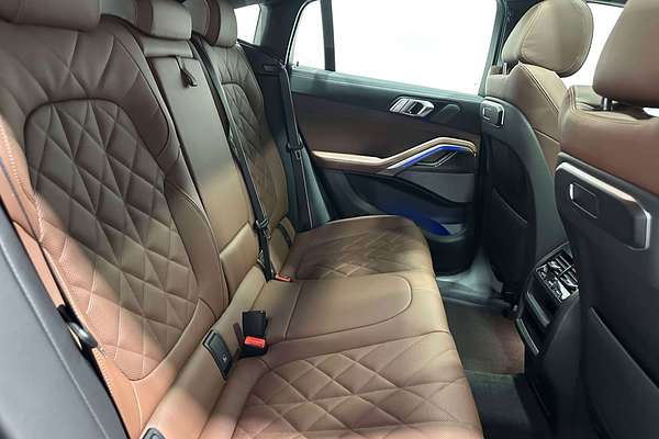 2025 BMW X6 xDrive30d M Sport G06 LCI