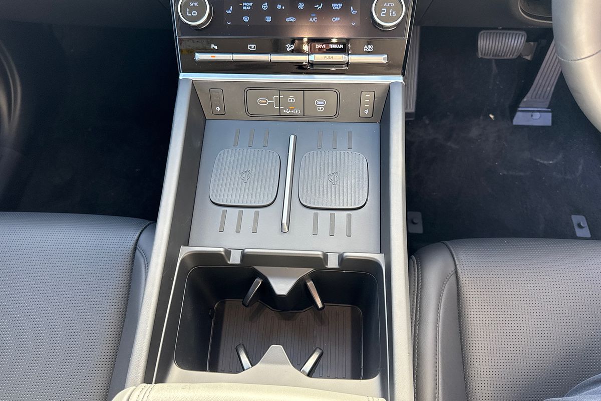 2025 Hyundai Santa Fe Hybrid Elite MX5.V1