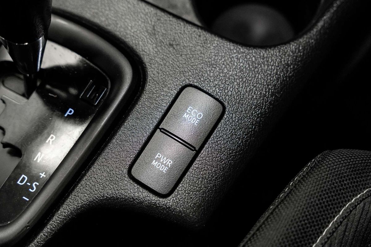 2019 Toyota Hilux SR GUN126R 4X4