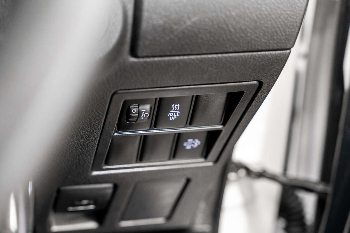 2019 Toyota Hilux SR GUN126R 4X4