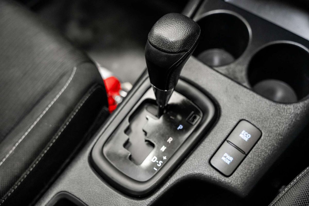 2019 Toyota Hilux SR GUN126R 4X4