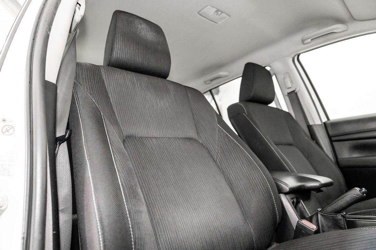 2019 Toyota Hilux SR GUN126R 4X4
