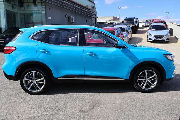 2022 MG HS Essence SAS23