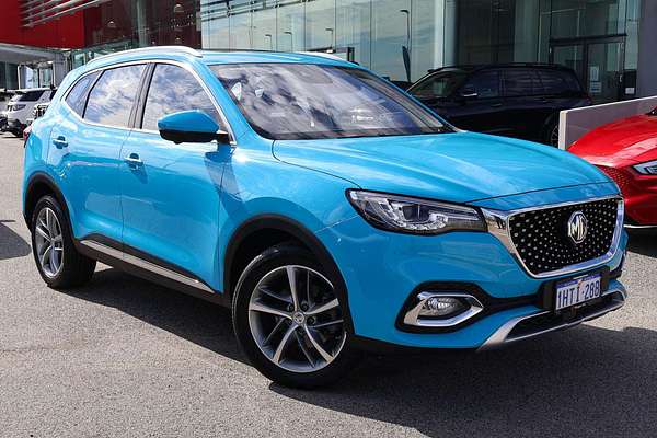 2022 MG HS Essence SAS23