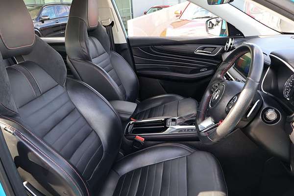 2022 MG HS Essence SAS23