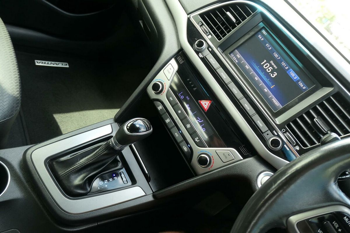 2016 Hyundai Elantra Elite AD