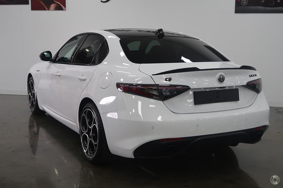 2023 Alfa Romeo Giulia Veloce Series 4
