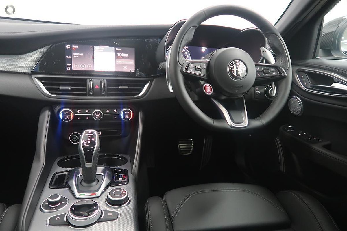 2023 Alfa Romeo Giulia Veloce Series 4