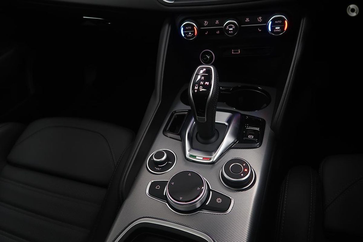 2023 Alfa Romeo Giulia Veloce Series 4