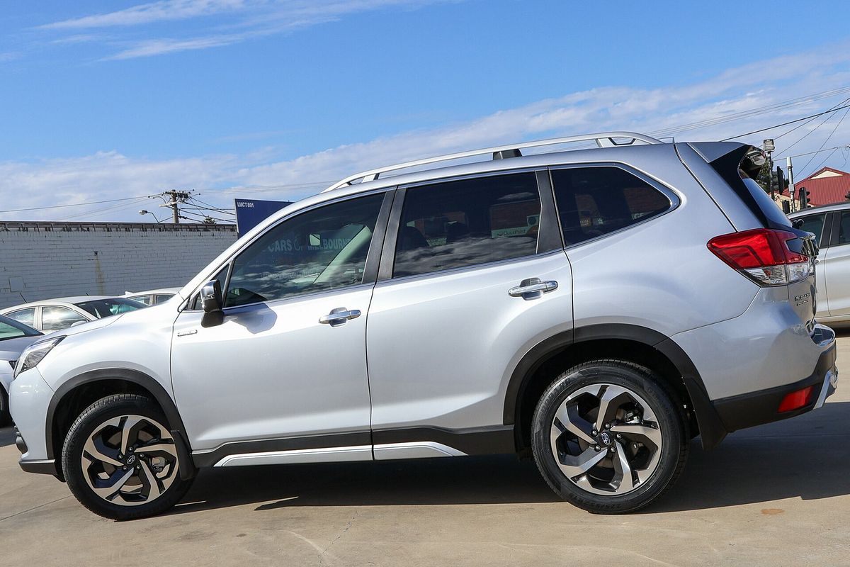 2023 Subaru Forester Hybrid S S5