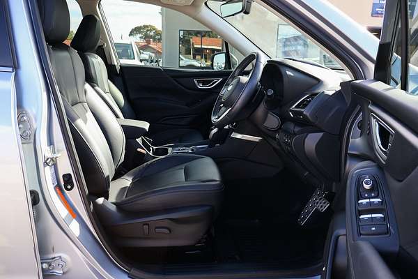 2023 Subaru Forester Hybrid S S5