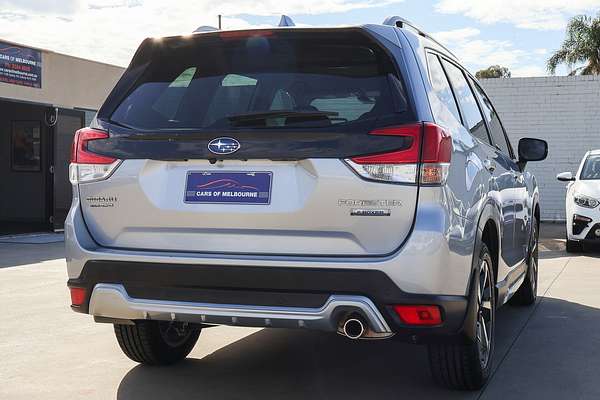 2023 Subaru Forester Hybrid S S5