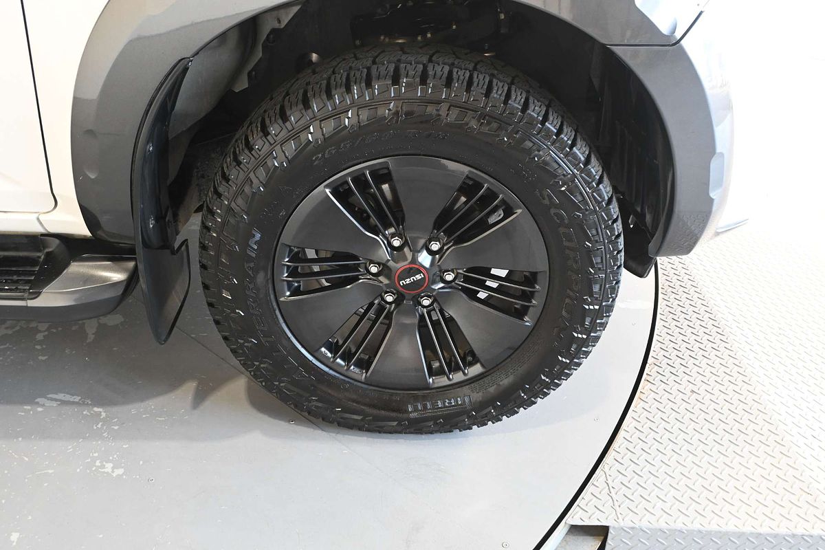 2025 Isuzu D-MAX X-TERRAIN 4X4
