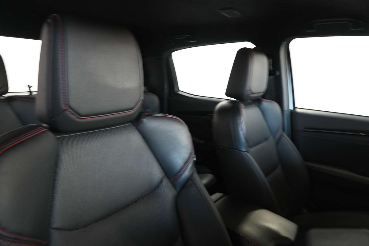2025 Isuzu D-MAX X-TERRAIN 4X4