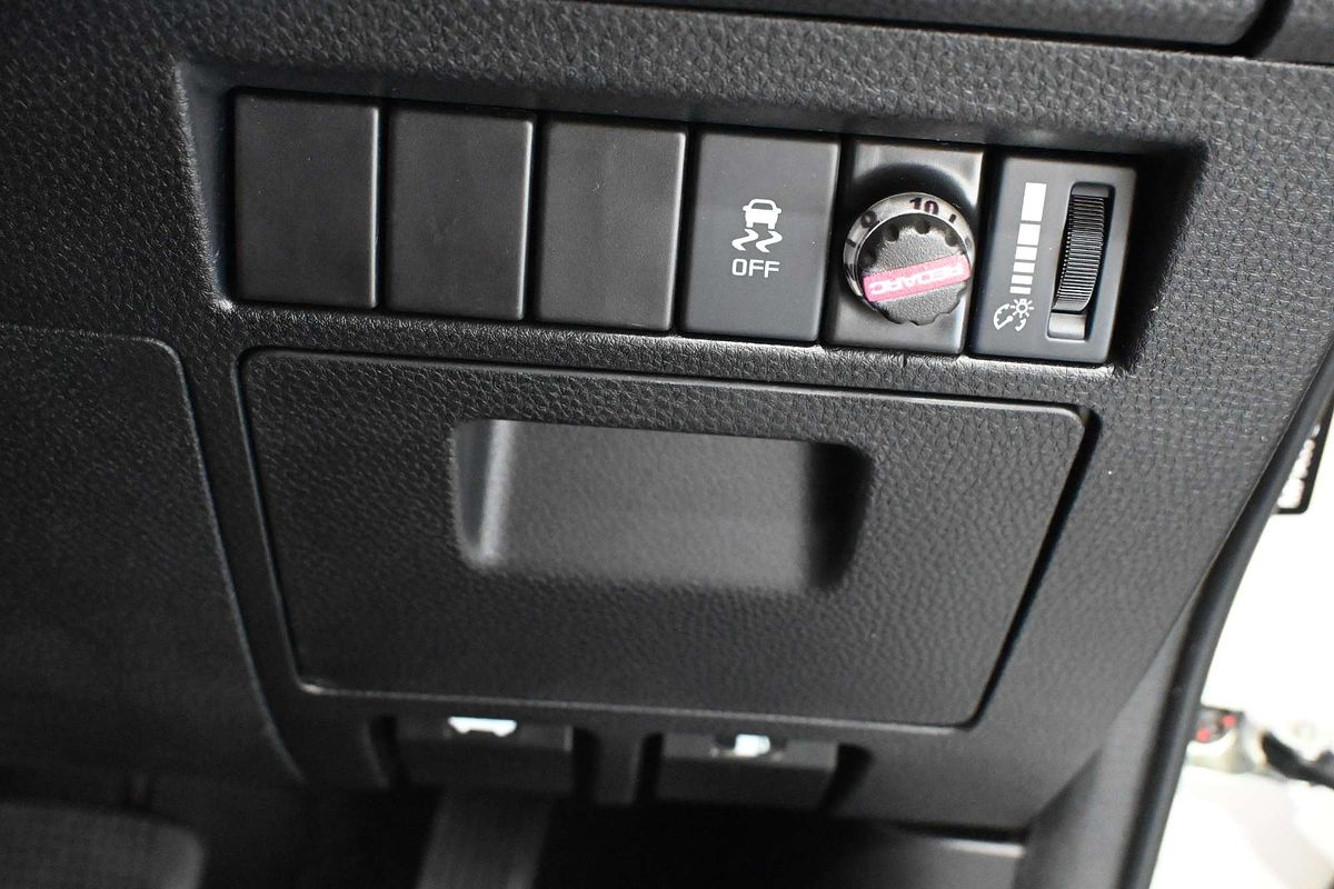 2025 Isuzu D-MAX X-TERRAIN 4X4