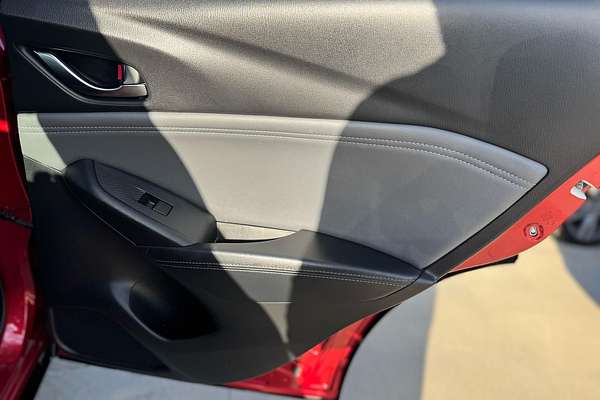2022 Mazda CX-3 sTouring DK