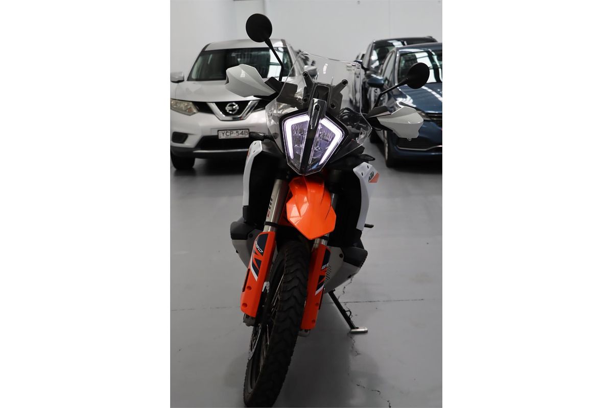 2022 KTM 890 Adventure R Adventure