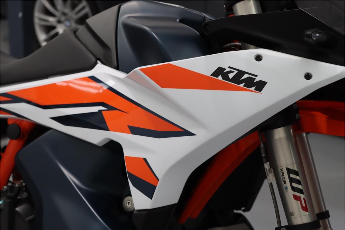 2022 KTM 890 Adventure R Adventure