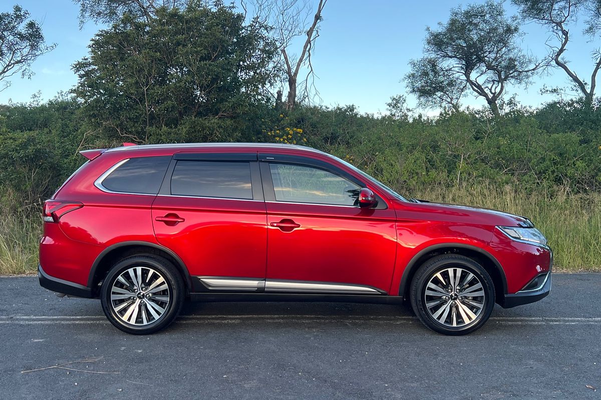 2020 Mitsubishi Outlander LS ZL