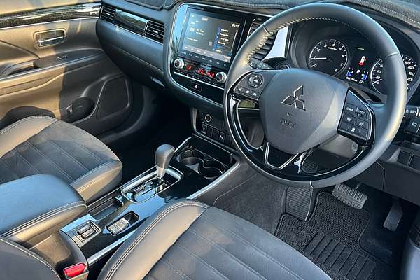 2020 Mitsubishi Outlander LS ZL