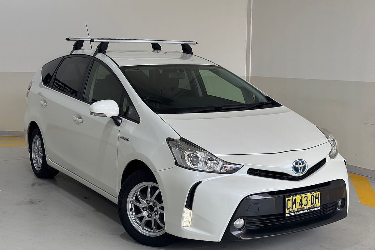 2017 Toyota Prius V  ZVW40R