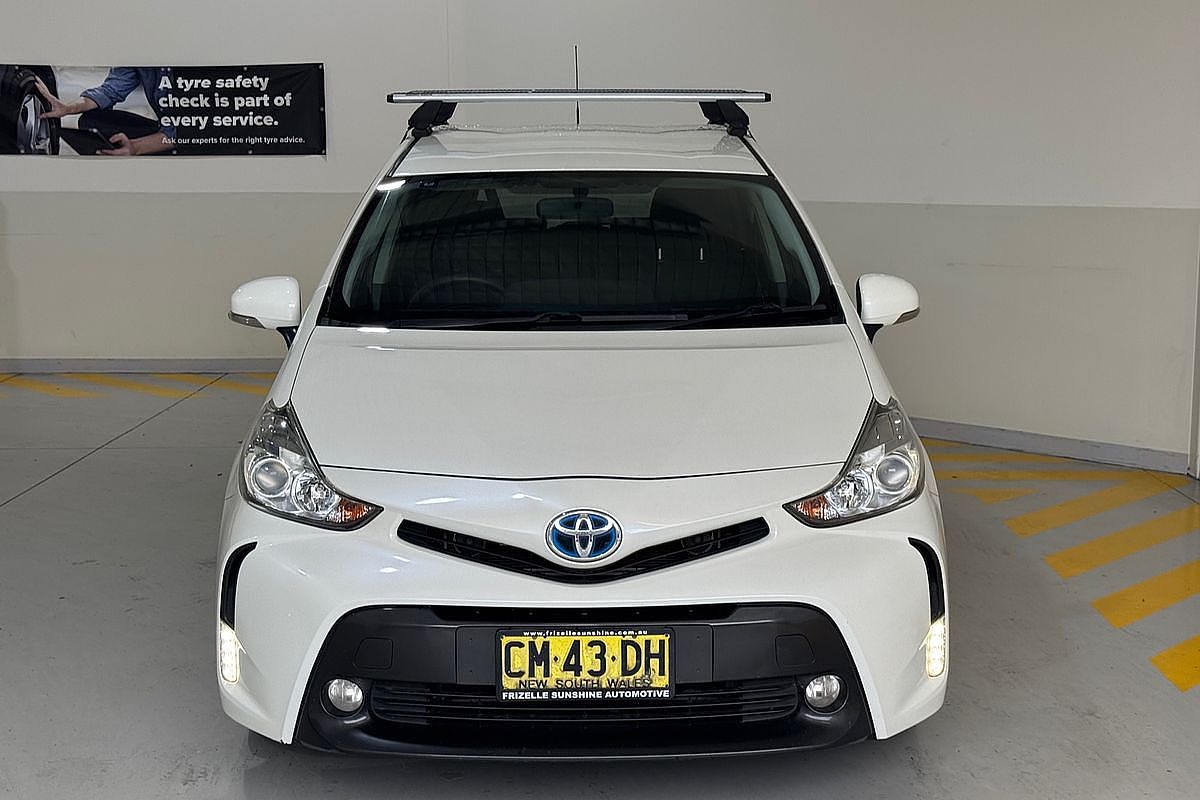 2017 Toyota Prius V  ZVW40R