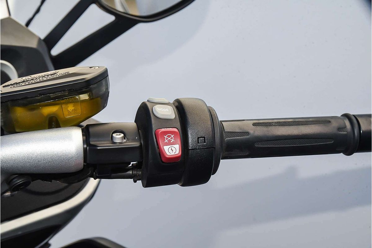 2011 BMW K1600