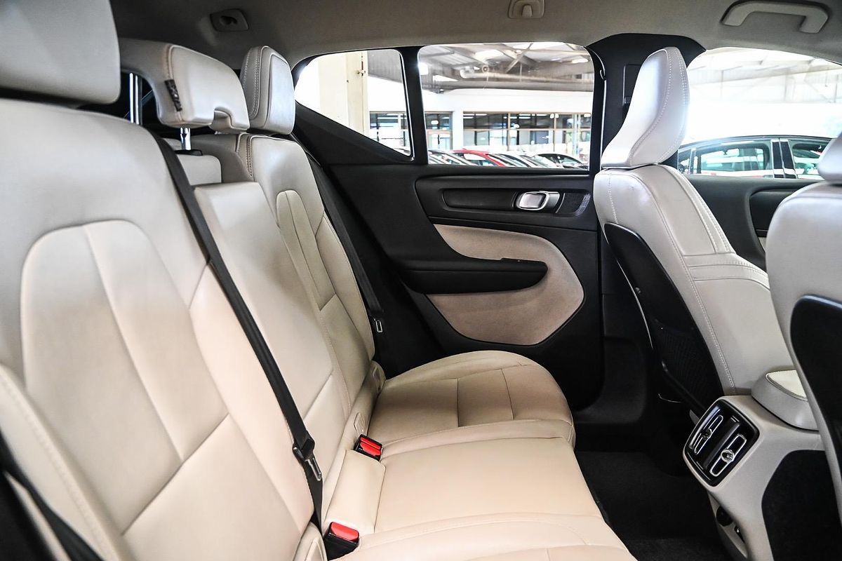2020 Volvo XC40 T4 Inscription