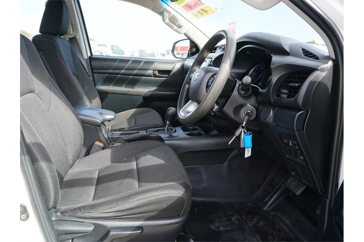 2020 Toyota Hilux SR GUN126R 4X4