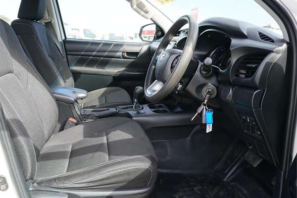 2020 Toyota Hilux SR GUN126R 4X4