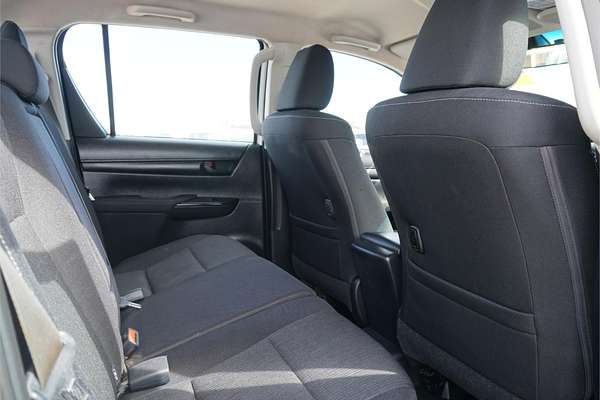 2020 Toyota Hilux SR GUN126R 4X4