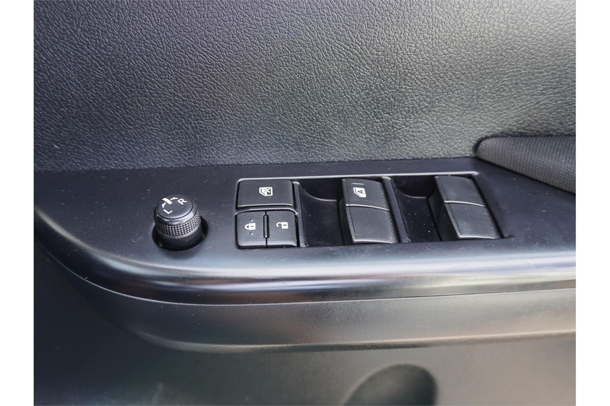 2020 Toyota Hilux SR GUN126R 4X4