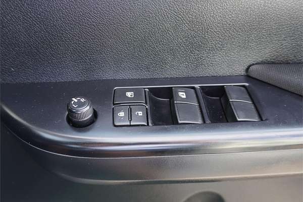 2020 Toyota Hilux SR GUN126R 4X4