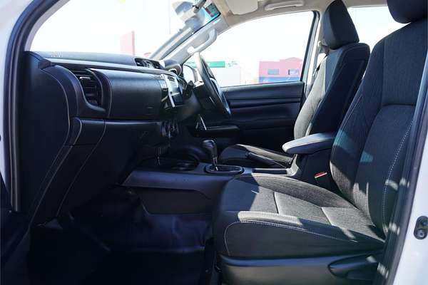 2020 Toyota Hilux SR GUN126R 4X4