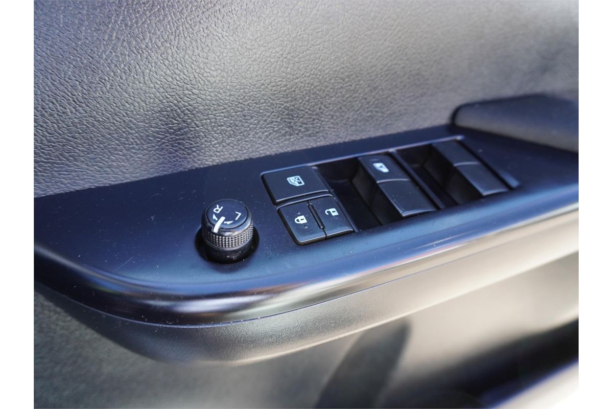 2020 Toyota Hilux SR GUN126R 4X4