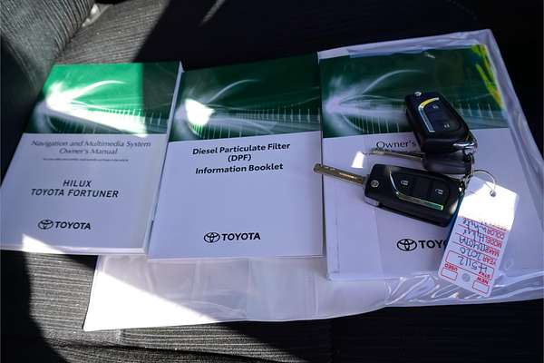 2020 Toyota Hilux SR GUN126R 4X4