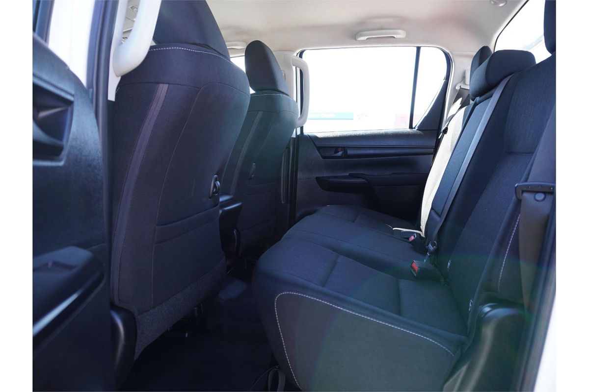 2020 Toyota Hilux SR GUN126R 4X4