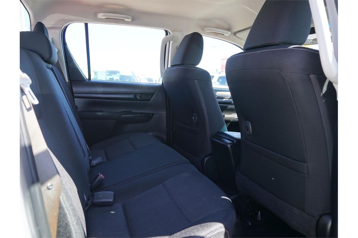 2020 Toyota Hilux SR GUN126R 4X4